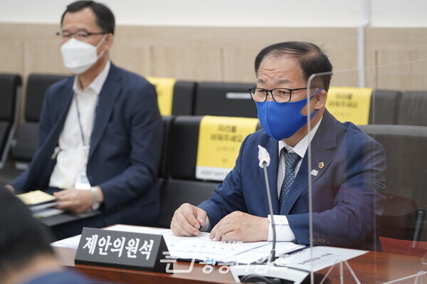 유근식 의원, '경기도교육청 학교 학부모회 설치 운영 조례' 개정 (사진제공=경기도의회)