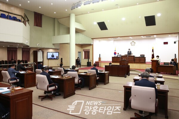 군포시의회 제253회 정례회 본회의 개최 모습(사진제공=군포시의회) 군포시의회 제253회 정례회 본회의 개최 모습(사진제공=군포시의회)