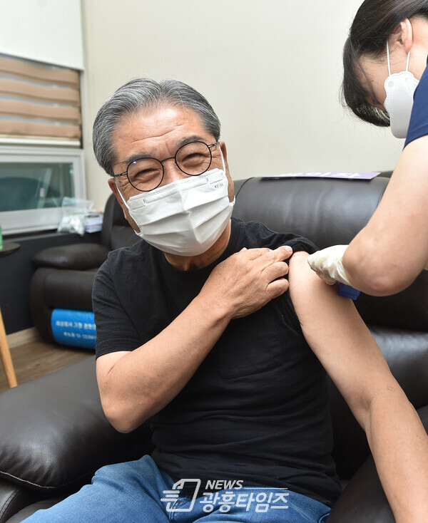 이재정 교육감, 12세 이상 코로나19 백신 접종 독려(사진제공=경기도교육청)