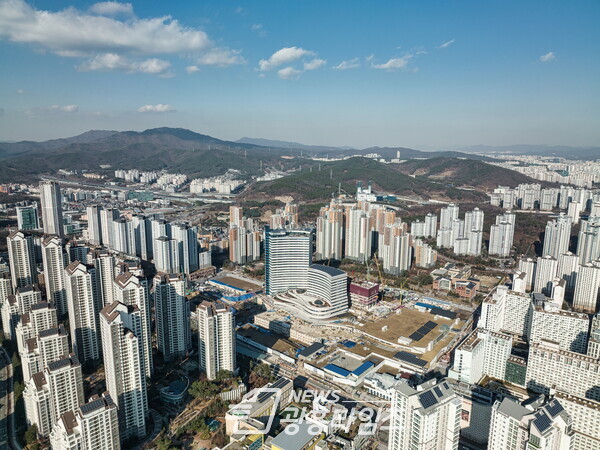 경기도 광교 신청사 전경(제공=경기도) 경기도 광교 신청사 전경(제공=경기도)