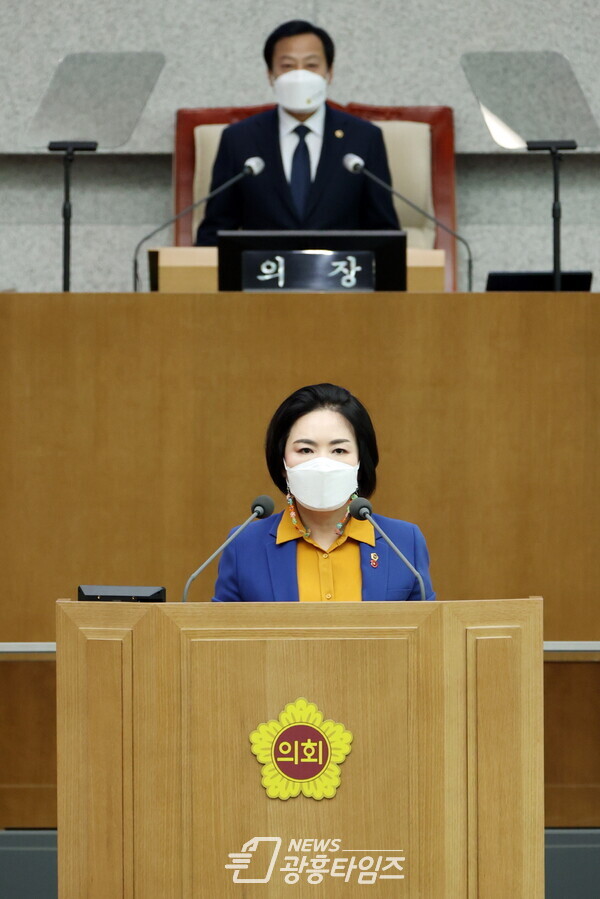 권정선 의원, 만 12세 이하 어린이에 대한 무상의료지원 도입 촉구(제공=경기도의회) 권정선 의원, 만 12세 이하 어린이에 대한 무상의료지원 도입 촉구(제공=경기도의회)
