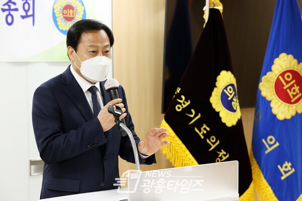 장현국 의장, 13일 2022년 전국시도의정회협의회 총회 참석 (제공=경기도의회) 장현국 의장, 13일 2022년 전국시도의정회협의회 총회 참석 (제공=경기도의회)