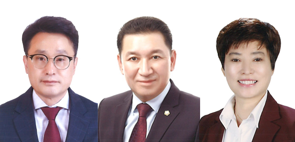 사진 왼쪽부터 김종오(63년생) 前 이언주 국회의원 보좌관, 박덕수(61년생) 광명시의회 부의장, 백명순(72년생) 국민의힘 광명갑 여성위원장