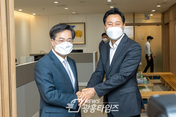 김동연 당선인, 오세훈 서울시장 회동(제공=경기도) 김동연 당선인, 오세훈 서울시장 회동(제공=경기도)