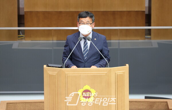 장대석 의원, 5분 자유발언 통해 직업재활시설 동등 지원과 학교시설 개방 촉구(제공=경기도의회) 장대석 의원, 5분 자유발언 통해 직업재활시설 동등 지원과 학교시설 개방 촉구(제공=경기도의회)