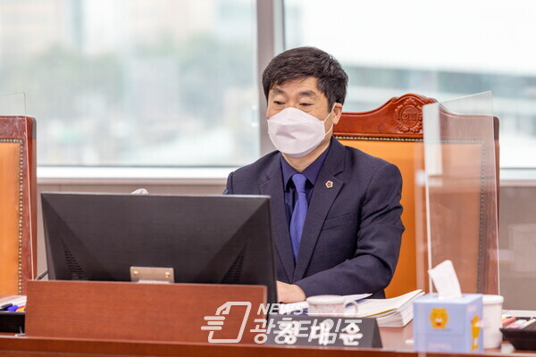 정대운 의원, 광명7구역 공공재개발사업 신규사업 참여 관련 공공성 강화해야(제공=경기도의회) 정대운 의원, 광명7구역 공공재개발사업 신규사업 참여 관련 공공성 강화해야(제공=경기도의회)