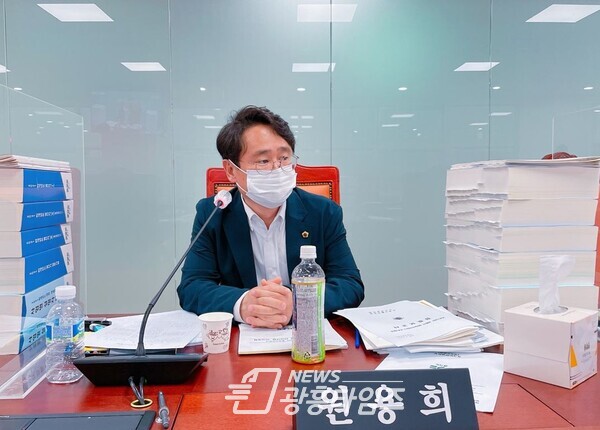원용희 의원, 유가 안정을 위한 ‘대중교통 기본소득’ 제안(제공=경기도의회) 원용희 의원, 유가 안정을 위한 ‘대중교통 기본소득’ 제안(제공=경기도의회)