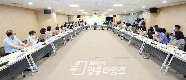 장현국 의장, 광교청사 입주 기념 주민 정담회 개최 (제공=경기도의회)