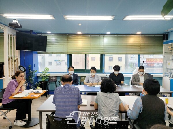 광명갑 임오경 국회의원,  뉴타운 골목상권 상인들과 간담회 가져(제공=임오경 의원실)