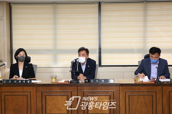 군포시의회 의원 간담회(행감 일정 논의 등)/사진제공=군포시의회 군포시의회 의원 간담회(행감 일정 논의 등)/사진제공=군포시의회