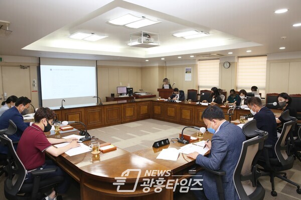 군포시의회 의원 간담회(행감 일정 논의 등)/사진제공=군포시의회 군포시의회 의원 간담회(행감 일정 논의 등)/사진제공=군포시의회