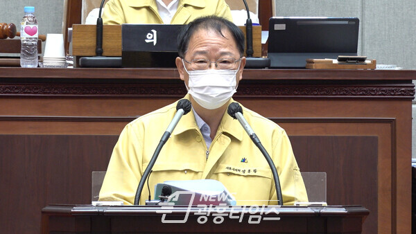 5분 발얼을 하고 있는 성훈창 의원 5분 발얼을 하고 있는 성훈창 의원