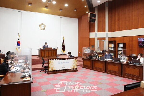 군포시의회, 2022 행정사무감사특별위원회 운영 모습(제공=군포시의회) 군포시의회, 2022 행정사무감사특별위원회 운영 모습(제공=군포시의회)