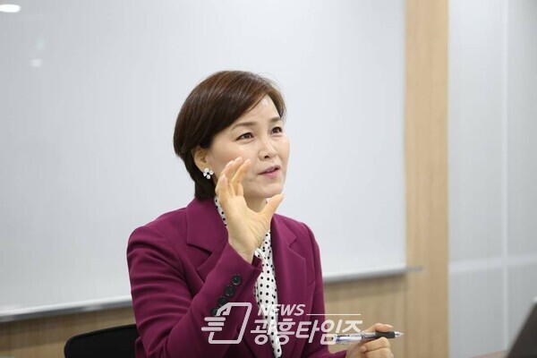 임오경 의원, 출판 매출 매년 감소하는데, ‘출판활동 지원 받은 경험 없다’95%(사진제공=임오경 의원실) 임오경 의원, 출판 매출 매년 감소하는데, ‘출판활동 지원 받은 경험 없다’95%(사진제공=임오경 의원실)