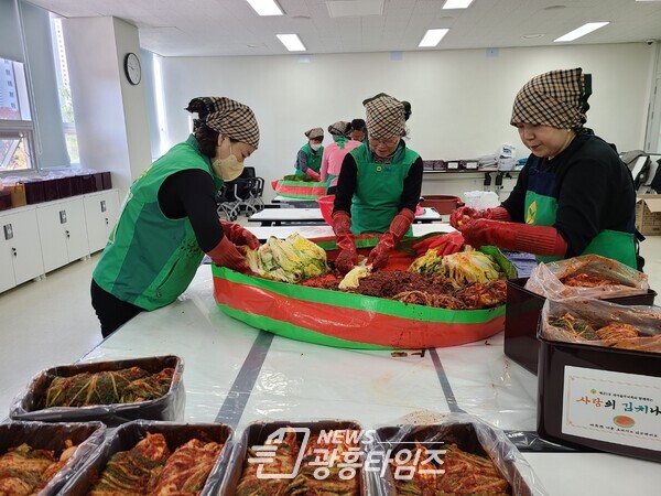  배곧1동 김장 나눔(사진제공=배곧1동 행정복지센터)