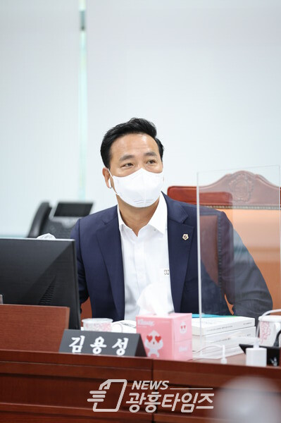 김용성 의원, 먹는물 수질 안전성 강화 필요(사진제공=경기도의회) 김용성 의원, 먹는물 수질 안전성 강화 필요(사진제공=경기도의회)