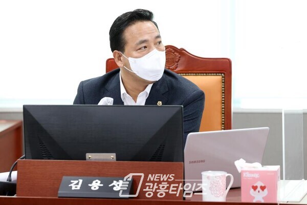 김용성 의원, 경기주택도시공사 사장 인사청문회서 광명시흥특별관리지역 보상기준에 대해 질의(사진제공=김용성 의원실) 김용성 의원, 경기주택도시공사 사장 인사청문회서 광명시흥특별관리지역 보상기준에 대해 질의(사진제공=김용성 의원실)