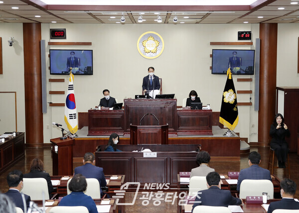 7일 열린 제274회 광명시의회 제2차 정례회 제2차 본회의 모습(사진제공=광명시의회) 7일 열린 제274회 광명시의회 제2차 정례회 제2차 본회의 모습(사진제공=광명시의회)