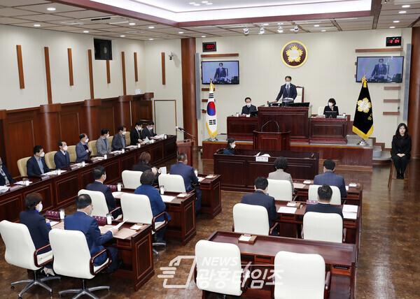 7일 열린 제274회 광명시의회 제2차 정례회 제2차 본회의 모습(사진제공=광명시의회) 7일 열린 제274회 광명시의회 제2차 정례회 제2차 본회의 모습(사진제공=광명시의회)