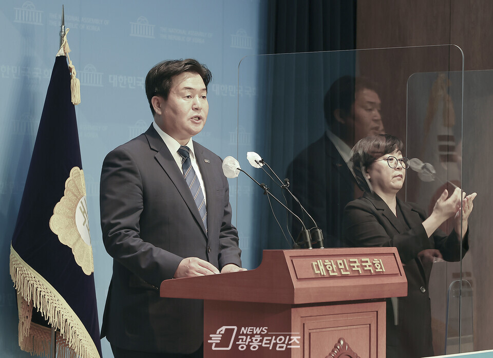 시흥시는 국토교통부가 지난 6일 입법예고 발표한 협의양도인의 범위를 개발제한해제구역 해제 지역 외의 토지 협의양도인까지 확대함에 따라 광명시흥 공공주택지구도 협의양도인 주택 특별공급을 받을 수 있게 됐다(사진제공=시흥시) 시흥시는 국토교통부가 지난 6일 입법예고 발표한 협의양도인의 범위를 개발제한해제구역 해제 지역 외의 토지 협의양도인까지 확대함에 따라 광명시흥 공공주택지구도 협의양도인 주택 특별공급을 받을 수 있게 됐다(사진제공=시흥시)