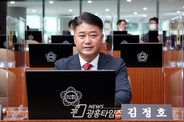 경기도의회 국민의힘 대표의원 직무대행 김정호 의원(사진제공=국민의힘 대표의원실) 경기도의회 국민의힘 대표의원 직무대행 김정호 의원(사진제공=국민의힘 대표의원실)