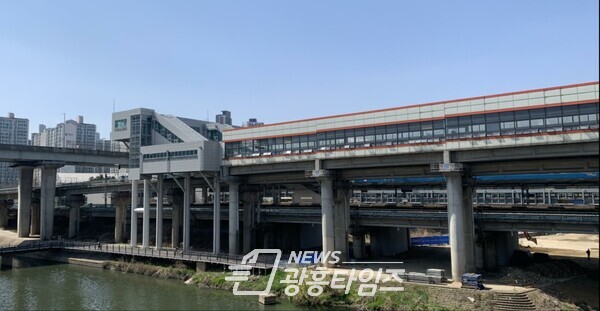 광명시가 구일역 광명 방면 출입구 신설을 본격적으로 추진한다(사진제공=광명시) 광명시가 구일역 광명 방면 출입구 신설을 본격적으로 추진한다(사진제공=광명시)