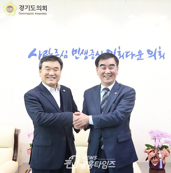 염종현 의장, 10일 '부천국제판타스틱영화제 후원회' 정담회 실시 (사진제공=경기도의회) 염종현 의장, 10일 '부천국제판타스틱영화제 후원회' 정담회 실시 (사진제공=경기도의회)