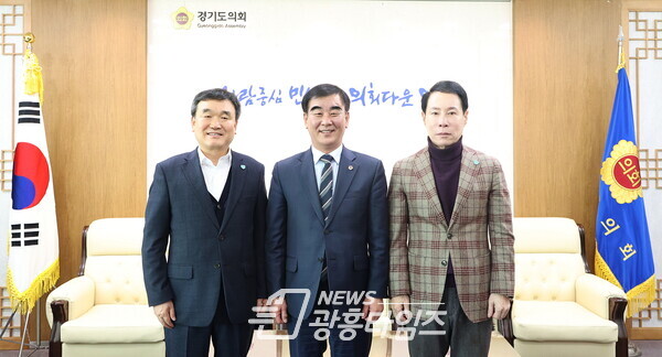 염종현 의장, 10일 '부천국제판타스틱영화제 후원회' 정담회 실시 (사진제공=경기도의회) 염종현 의장, 10일 '부천국제판타스틱영화제 후원회' 정담회 실시 (사진제공=경기도의회)