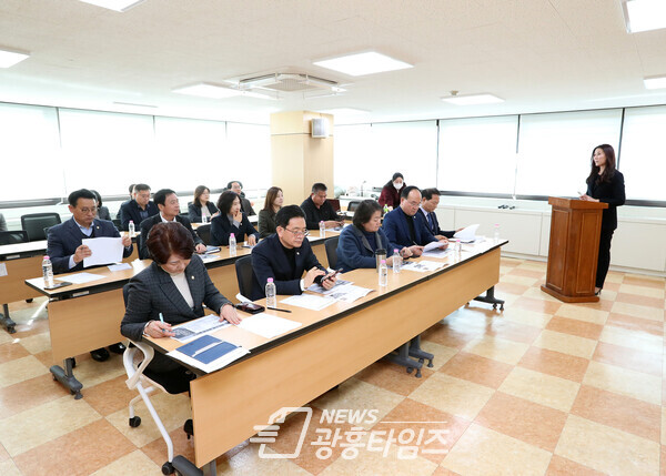시민들에게 더 가까이... 광명시의회, 역량강화 교육 실시(사진제공=광명시의회) 시민들에게 더 가까이... 광명시의회, 역량강화 교육 실시(사진제공=광명시의회)