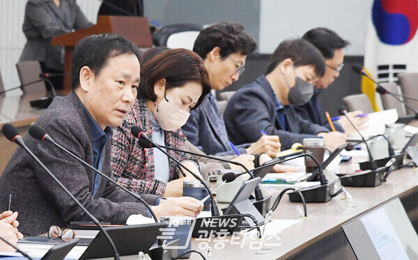 2월 첫 공감회의를 주재하고 있는 이소춘 부시장(사진제공=시흥시) 2월 첫 공감회의를 주재하고 있는 이소춘 부시장(사진제공=시흥시)
