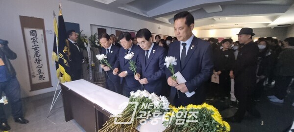 양기대 의원, 중국 다롄 안중근 의사 순국 113주년 추모식 참석(사진제공=양기대 의원실) 양기대 의원, 중국 다롄 안중근 의사 순국 113주년 추모식 참석(사진제공=양기대 의원실)