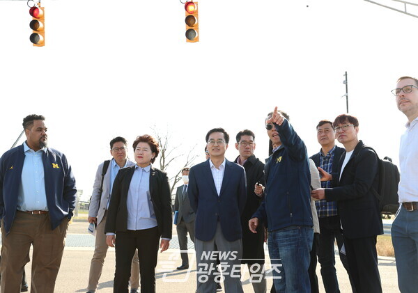 미시간대학교 Mcity(자율주행 차량 테스트 트랙)방문(사진제공=경기도) 미시간대학교 Mcity(자율주행 차량 테스트 트랙)방문(사진제공=경기도)