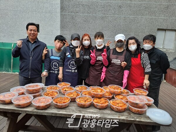 군자동 주민자치회, 반찬 나눔 봉사 펼쳐(사진제공=군자동 행정복지센터)