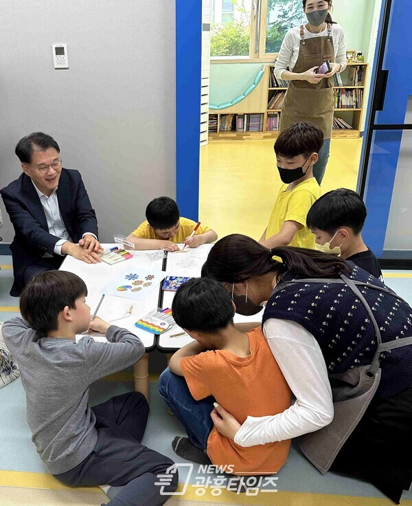 경기도교육청, 돌봄 대기 해소와 지역 특색 살린 돌봄 모델 만들기 위해 지자체 협력 강화(사진제공=경기도교육청) 경기도교육청, 돌봄 대기 해소와 지역 특색 살린 돌봄 모델 만들기 위해 지자체 협력 강화(사진제공=경기도교육청)