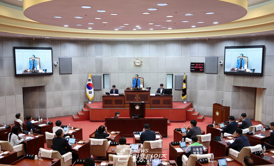 시흥시의회 본회의 모습(사진제공=시흥시의회) 시흥시의회 본회의 모습(사진제공=시흥시의회)