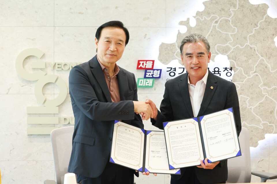 임태희 교육감, “명장(名匠)의 숙련 기술 체험 기회로 이론과 실력 겸비한 인재 키울 것”(사진제공=경기도교육청) 임태희 교육감, “명장(名匠)의 숙련 기술 체험 기회로 이론과 실력 겸비한 인재 키울 것”(사진제공=경기도교육청)