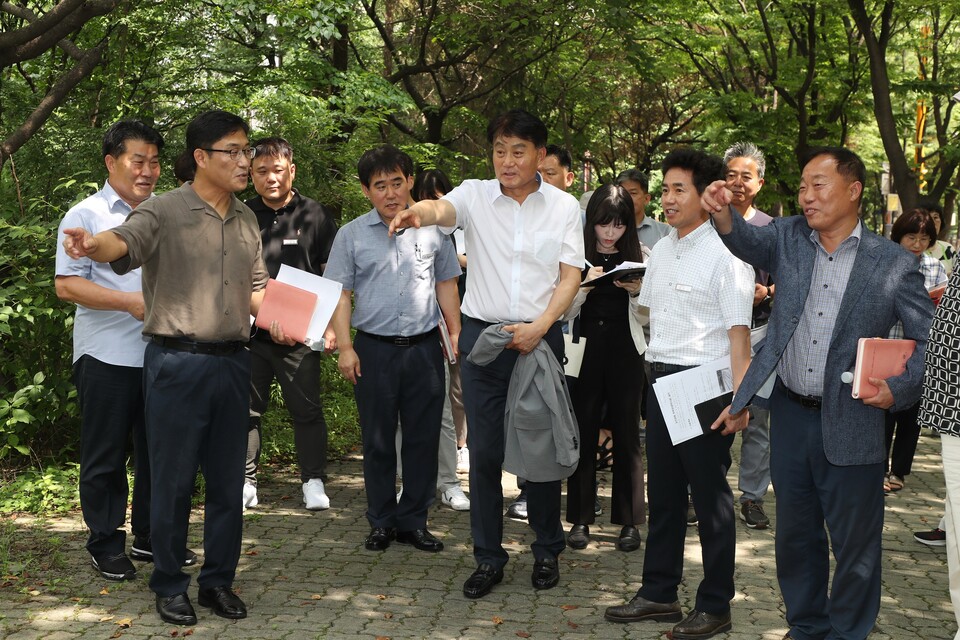 이동시장실 산본2동에서 열려(사진제공=군포시)