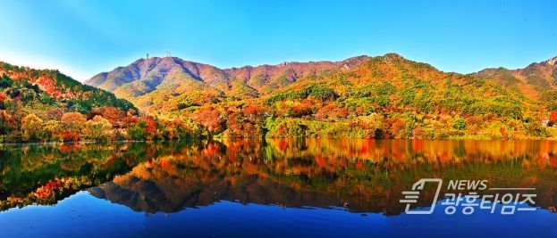 덕산도립공원 가야산 가을 전경