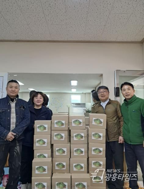 의왕시 신애교회, 의왕시푸드뱅크에 농산물 기부