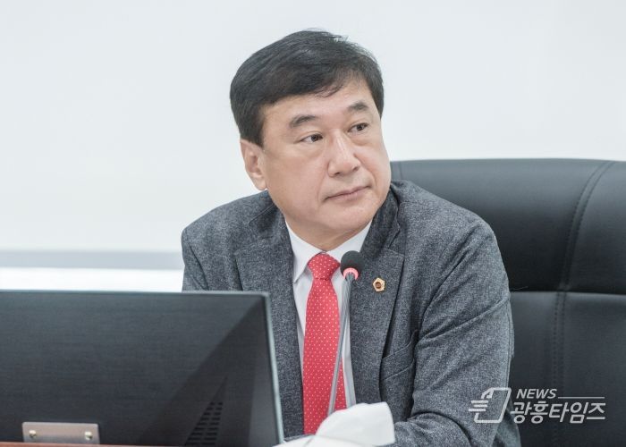 이택수 도의원, 장애인 연계고용으로 부담금 감면 촉구 <사진 제공 : 이택수 의원>