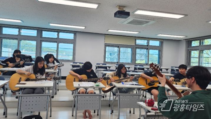 도내 희망 중․고등학교 학급당 50만 원 지원