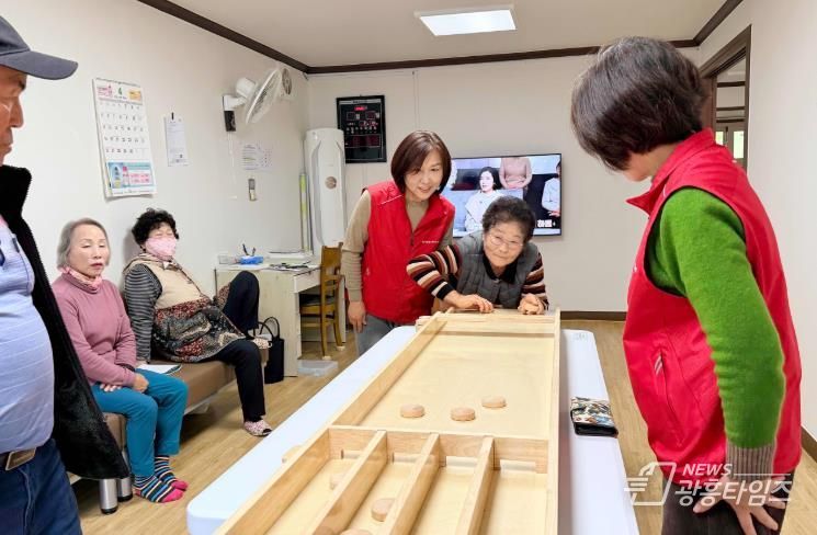청송군, 경로당으로 배달된 ‘슐런’ ...어르신들 활력 충전소 됐다
