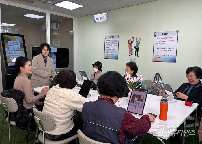 부천시원미노인복지관, 디지털 기기를 활용한 ‘브레인오락실’ 운영